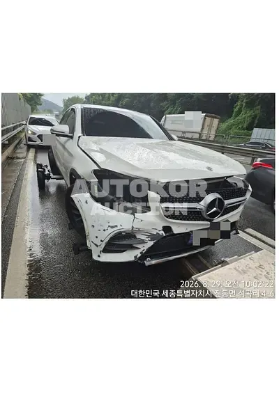2019, Mercedes-Benz / glc300, 1234 км., gas, 1991 куб.см. 2019, Mercedes-Benz / glc300, 1234 км., gas, 1991 куб.см.