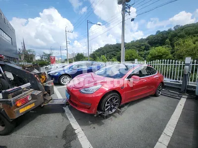2020, Tesla / Model 3, VIN: 5YJ3E1EB2LF725426, 340000 км., electric 2020, Tesla / Model 3, VIN: 5YJ3E1EB2LF725426, 340000 км., electric
