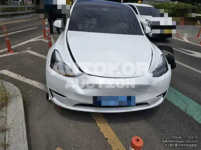 2024, Tesla / Model Y, electric 2024, Tesla / Model Y, electric