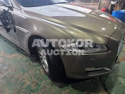 2017, Jaguar / XJ, 136128 км., gas, 1999 куб.см. 2017, Jaguar / XJ, 136128 км., gas, 1999 куб.см.