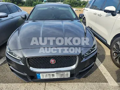 2017, Jaguar / XE, 152698 км., diesel 2017, Jaguar / XE, 152698 км., diesel